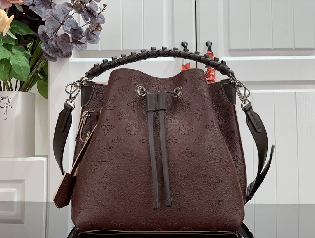 L0vis Vvtt0n Mahina Muria Replica Handbag Purple M55801