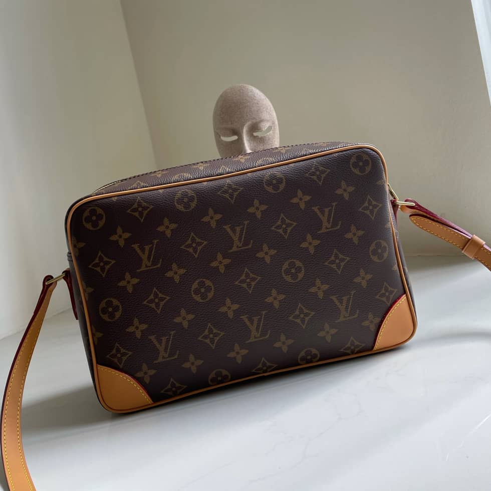 L0vis Vvtt0n Monogram Trocadero 30 M51272 Replica Camera Bag