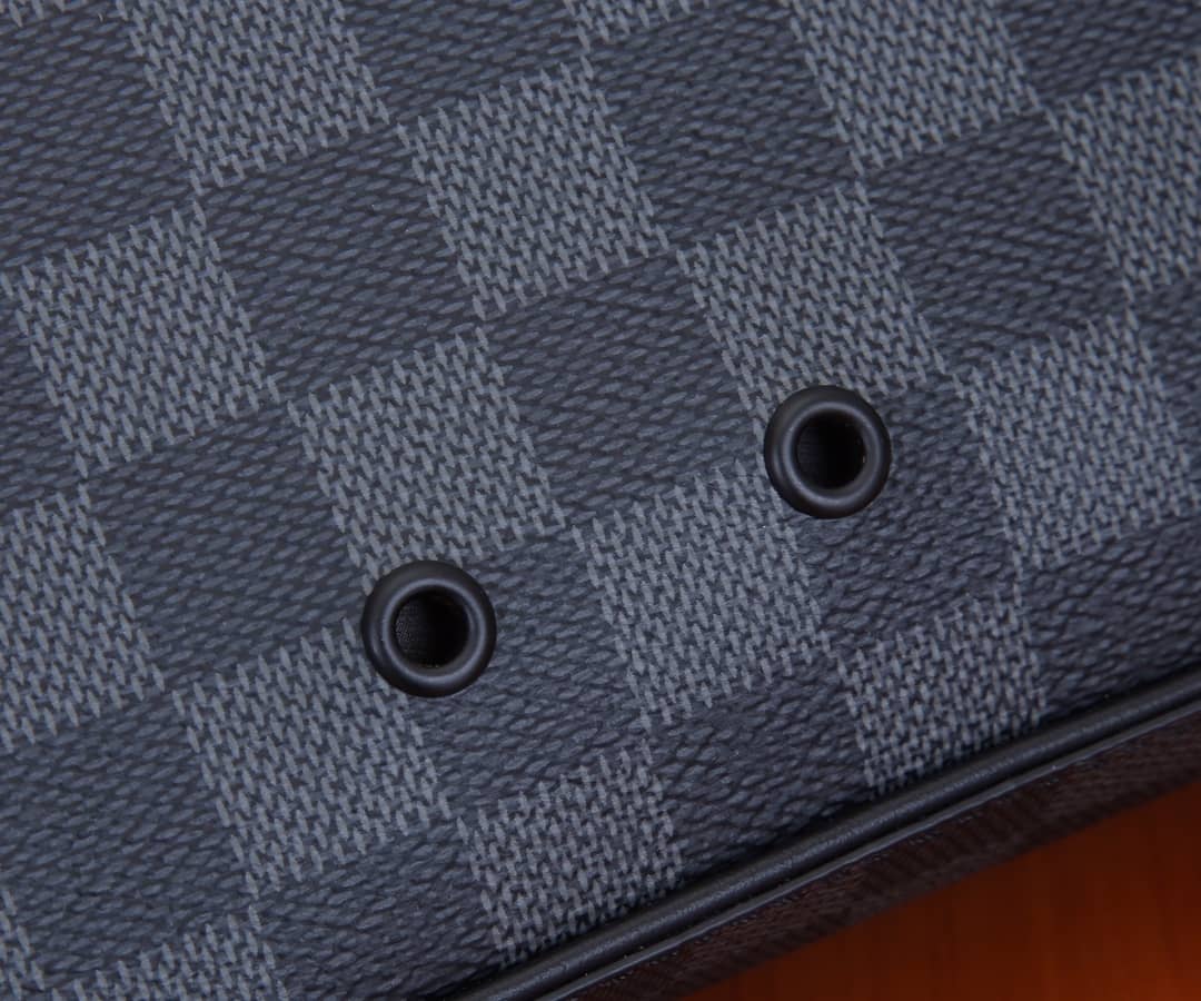 L0vis Vvtt0n Alpha Damier Graphite Canvas Messenger Bag Replica N40364