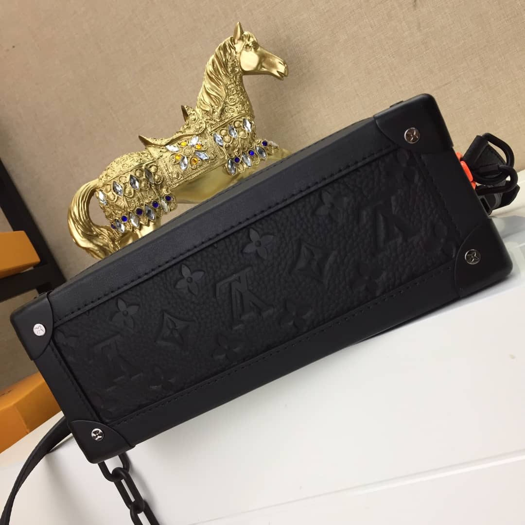 L0vis Vvtt0n Soft Trunk Monogram Replica Black M53288