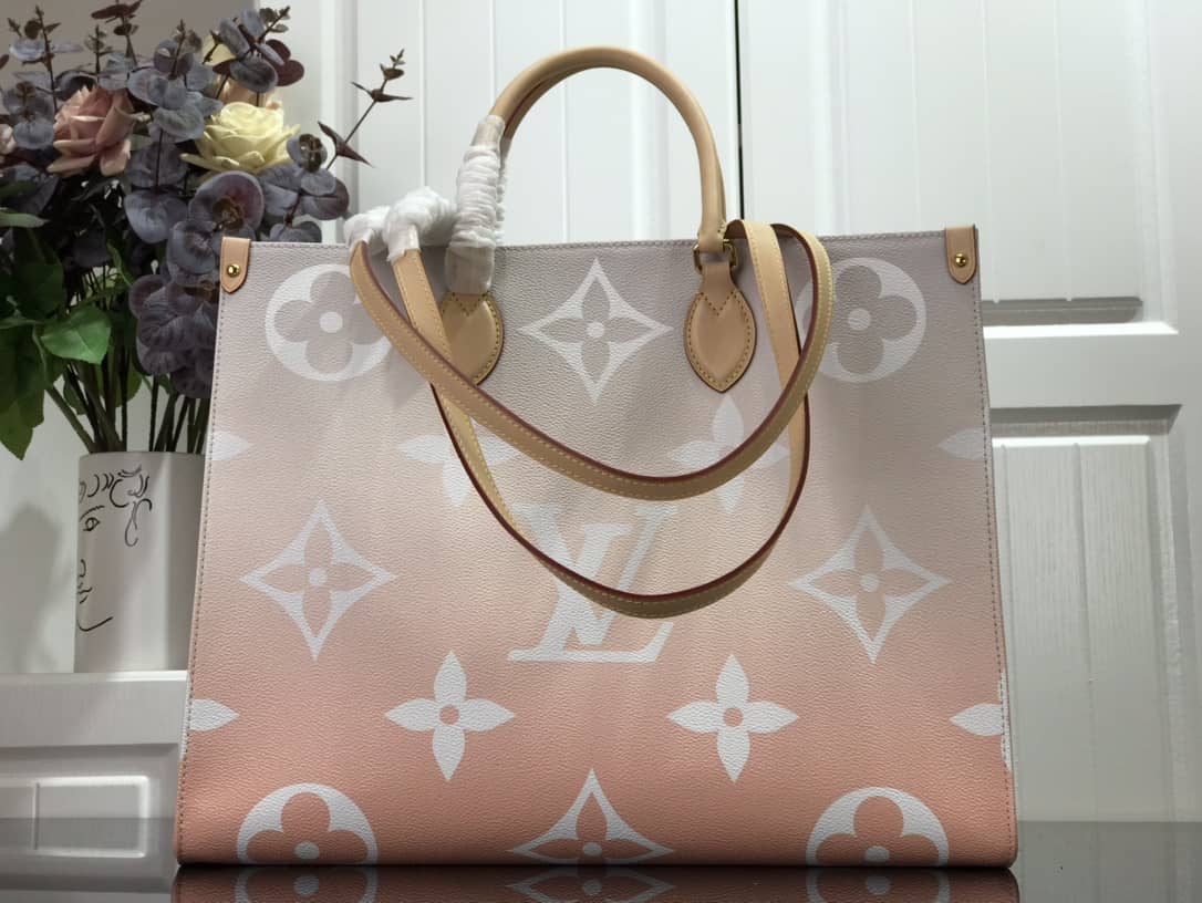 L0vis Vvtt0n OnTheGo Gm By The Pool Tote Replica M57640