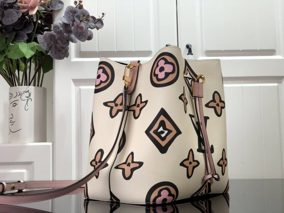 L0vis Vvtt0n Neo Noe Monogram Casual Leather Replica Bag White M44679