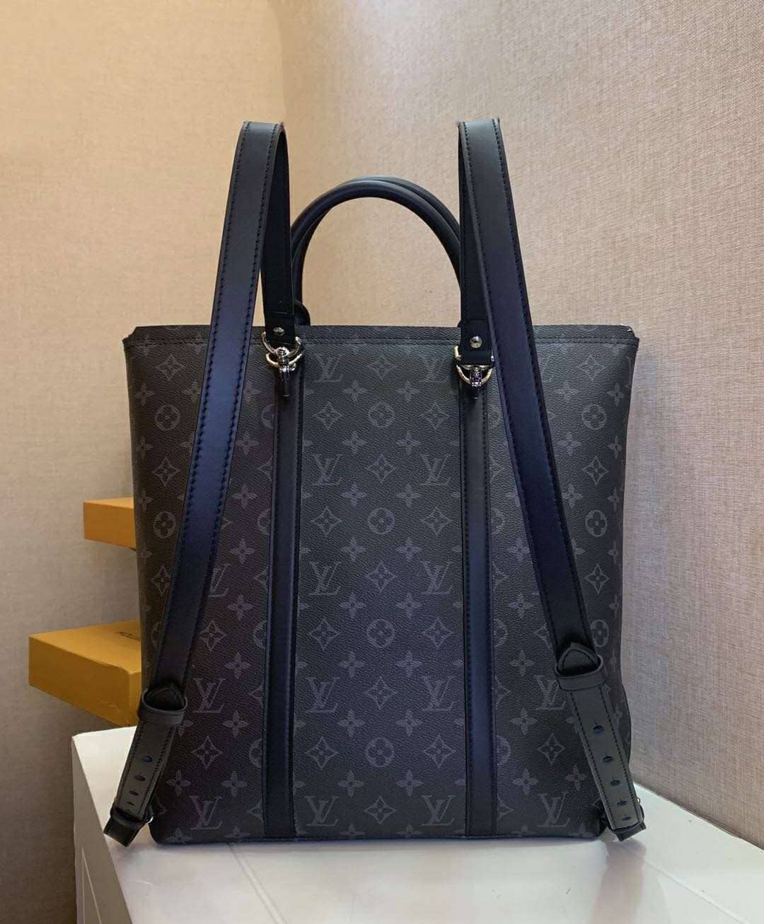 L0vis Vvtt0n Mens Monogram Eclipse Canvas Tote Backpack Replica M45221
