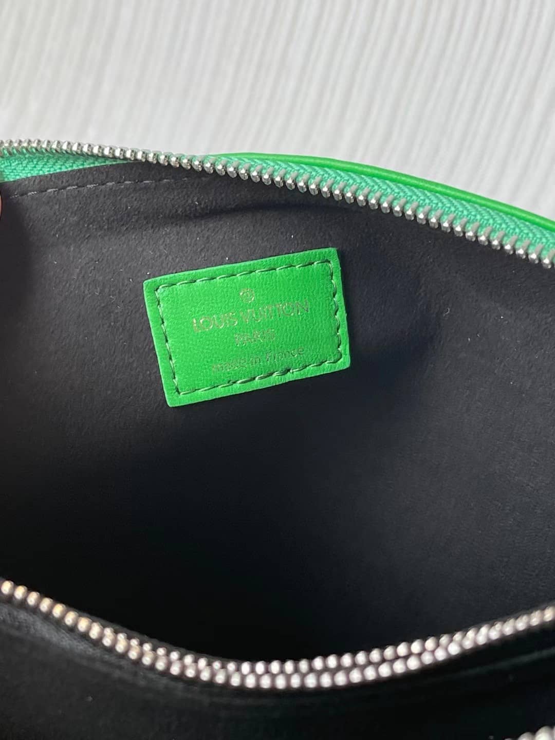 L0vis Vvtt0n Coussin PM Green M57936 Replica Shoulder Bag