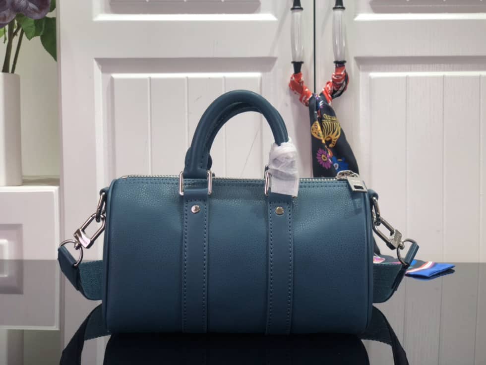 L0vis Vvtt0n Keepall XS Blue M81004 Replica Shoulder Bag