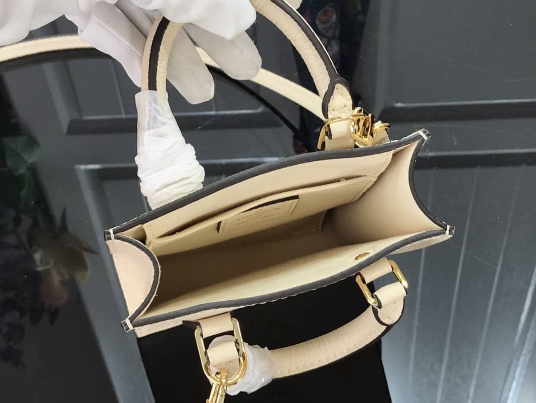 L0vis Vvtt0n Monogram Petit Sac Plat Bag Replica Yellow M80449