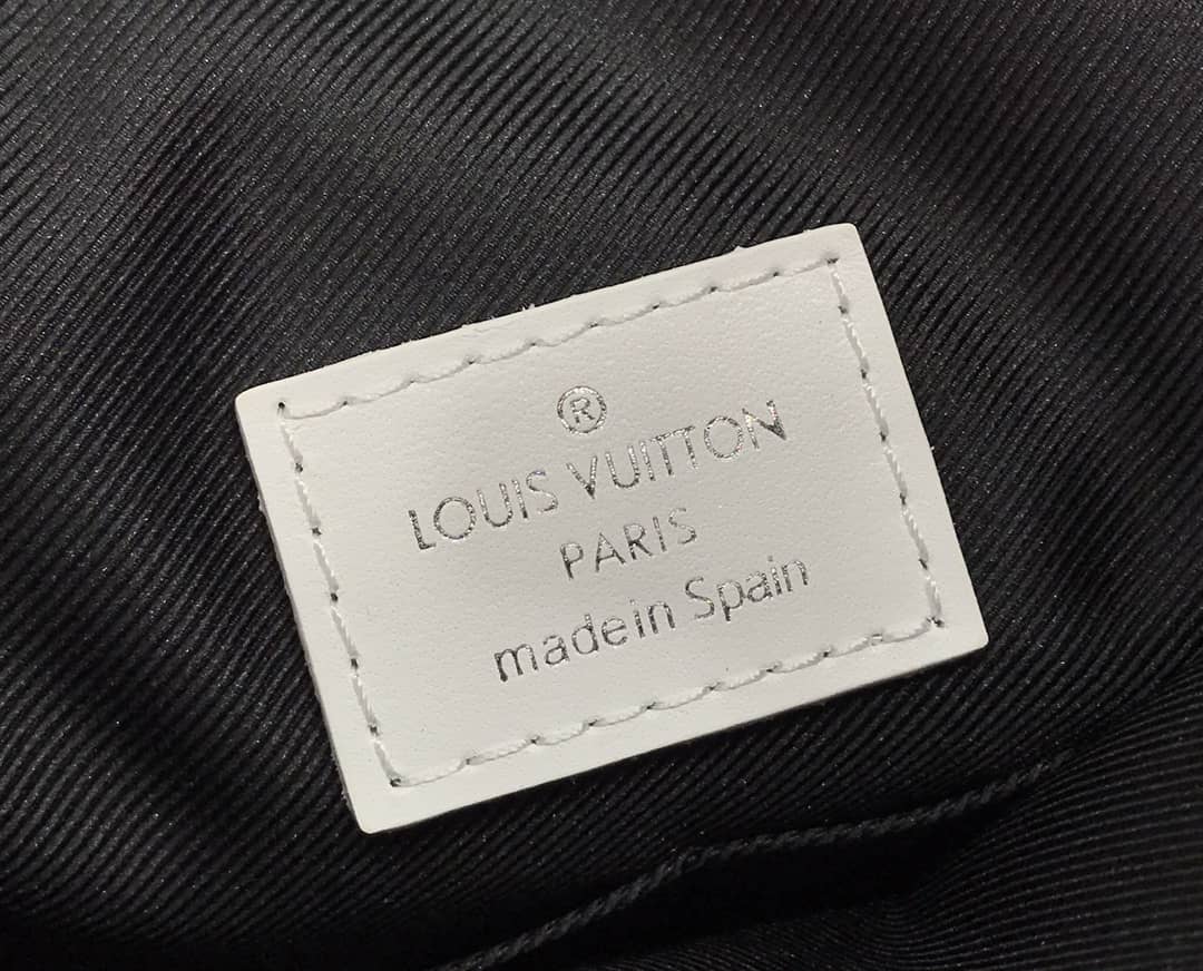 Must Have Designer Chain Tote Bag