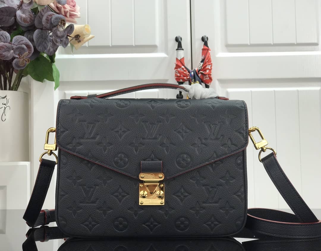 L0vis Vvtt0n Pochette Metis Marine Leather Black M44071 Replica Shoulder Bag