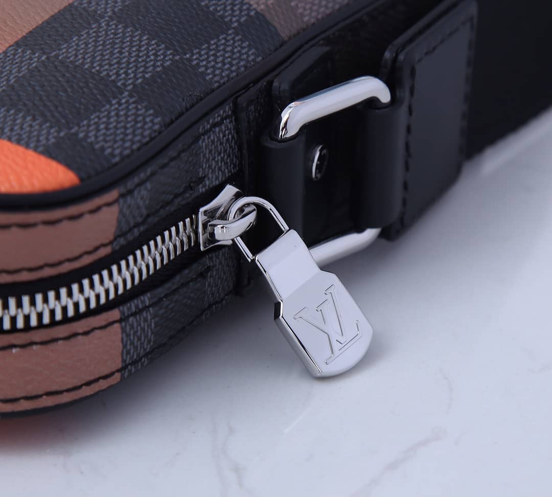 L0vis Vvtt0n Alpha Damier Graphite Giant Messenger Bag Replica Orange N40408