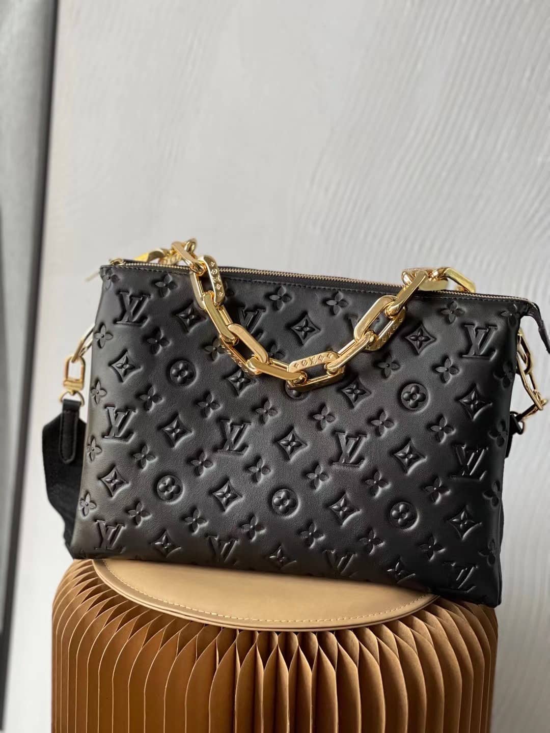 L0vis Vvtt0n Coussin MM 2way M57783 Replica Shoulder Bag