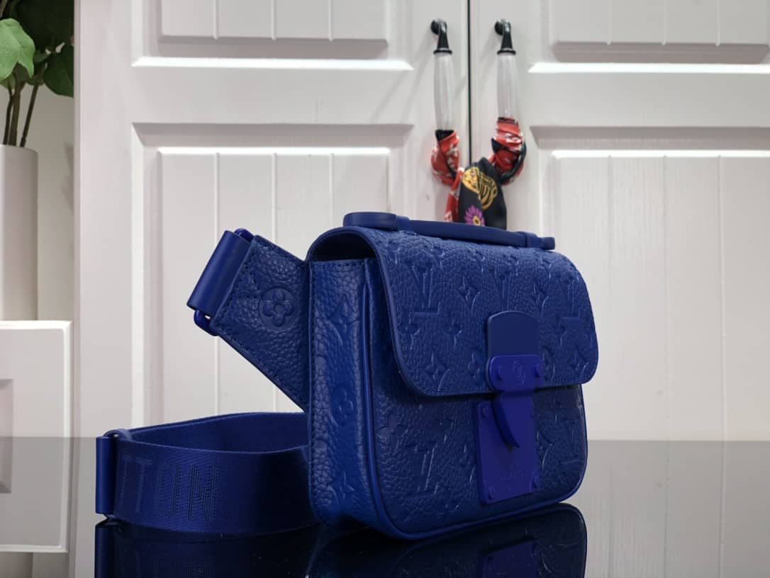 L0vis Vvtt0n S Lock Sling Crossbody Bag Replica Blue M58487
