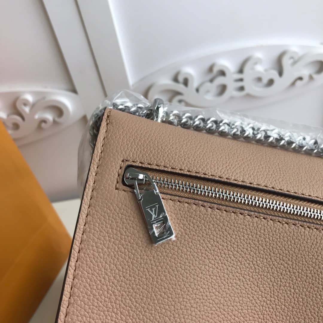 L0vis Vvtt0n MyLockMe BB Calf Chain Replica Shoulder Bag Apricot White M51418
