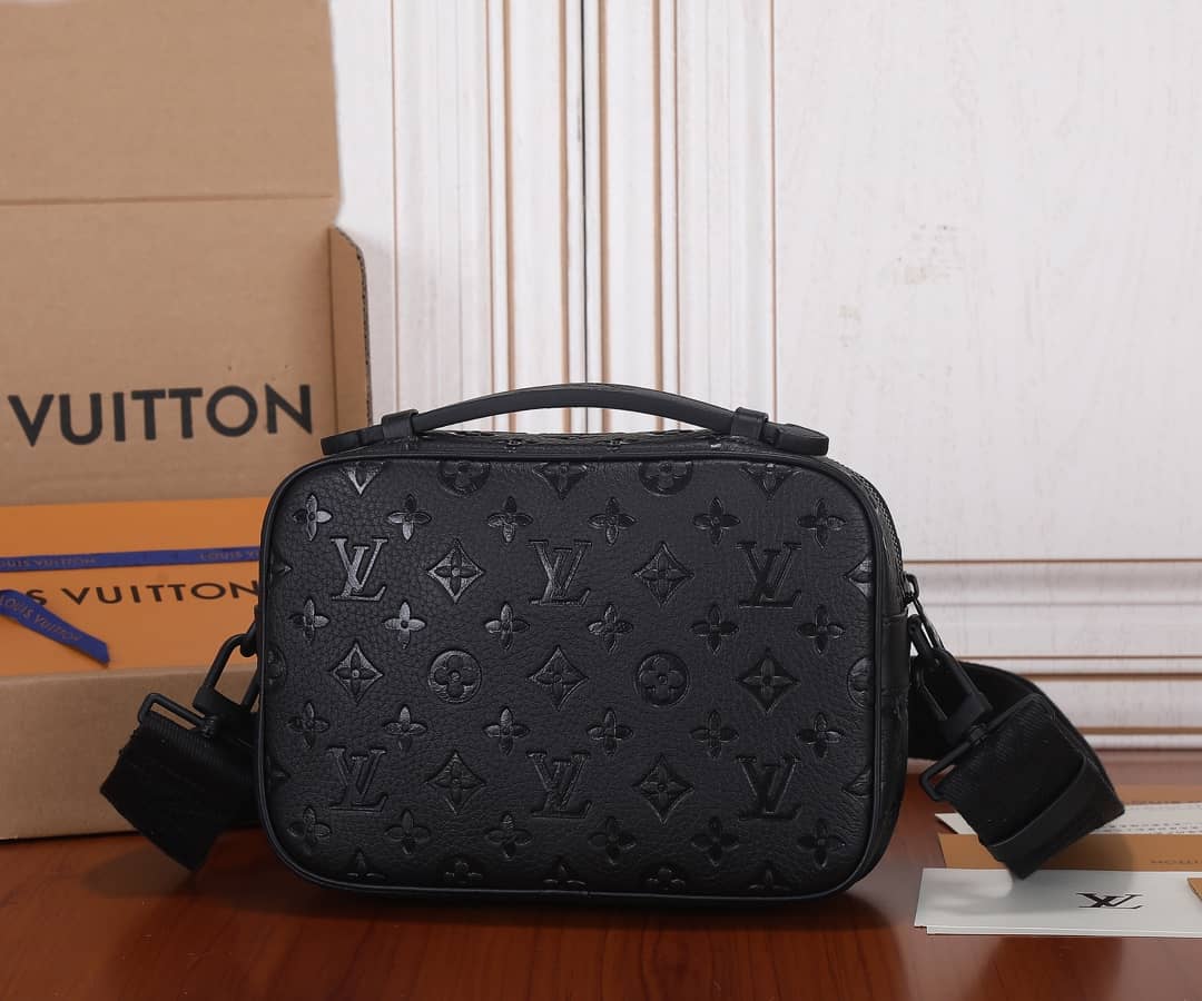 L0vis Vvtt0n S Lock Messenger Bag Replica Black M58489