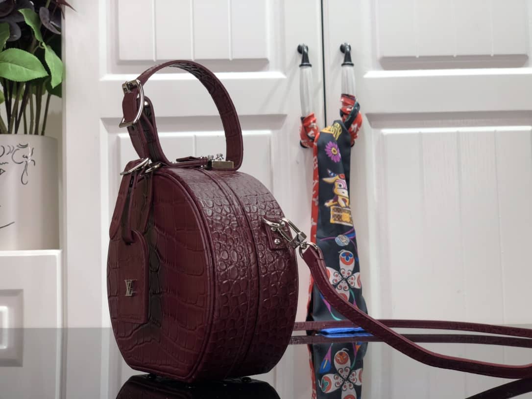 L0vis Vvtt0n Petite Boite Chapeau Crocodilien Brillant Replica Bag Red N93597