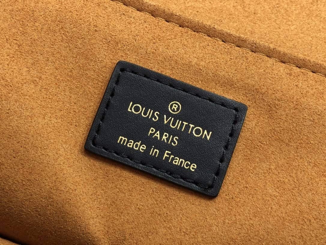L0vis Vvtt0n Beaubourg MM Bag Monogram Canvas Replica M43953