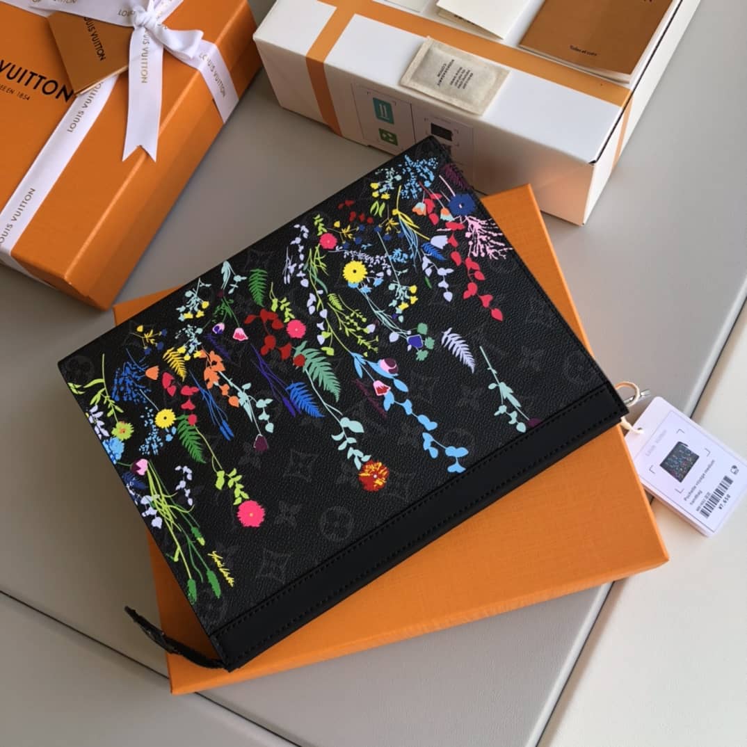 L0vis Vvtt0n Monogram Eclipse Canvas Replica Pochette Voyage MM Black M61692
