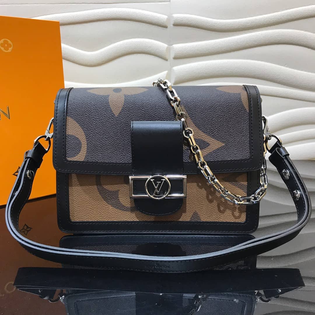 L0vis Vvtt0n Monogram MM Reverse Dauphine Shoulder Bag Replica Black M44391