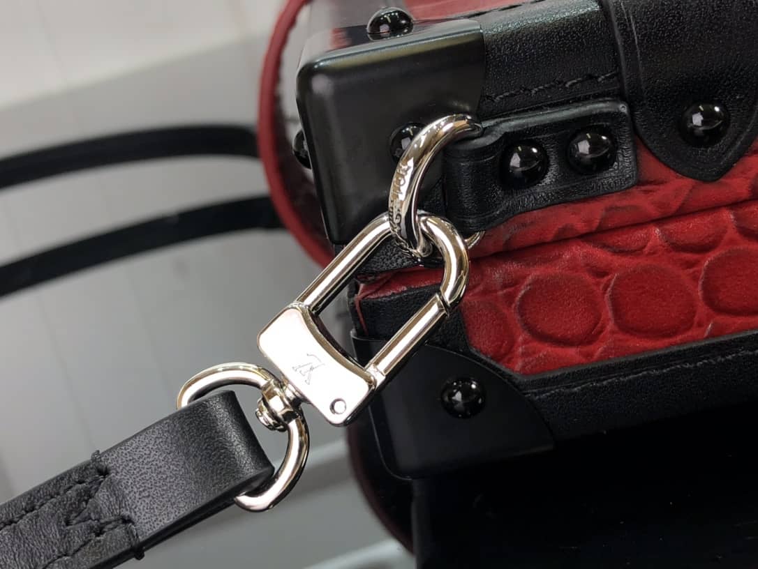 L0vis Vvtt0n Petite Malle Brilliant Alligator Leather Replica Handbag Red N93817