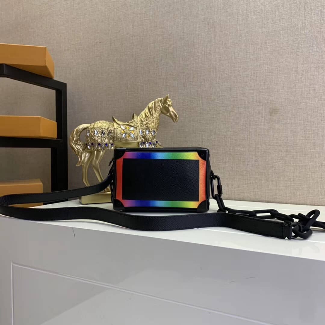 L0vis Vvtt0n Mini Soft Trunk Replica Crossbody Bag M30351