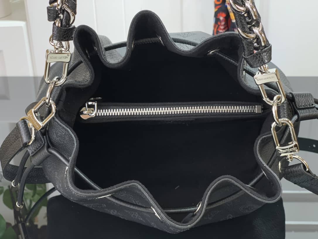 L0vis Vvtt0n Bella Mahina Magnolia Leather Replica Bag M57068 Black