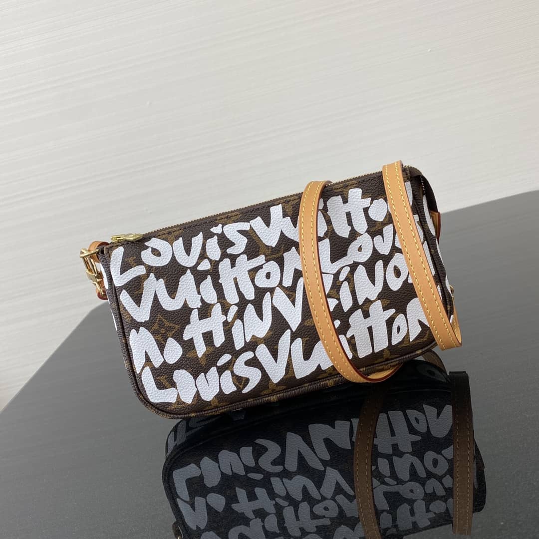 L0vis Vvtt0n Pochette Dupe 2001 Accessories Graffiti Monogram Bag M51980 White