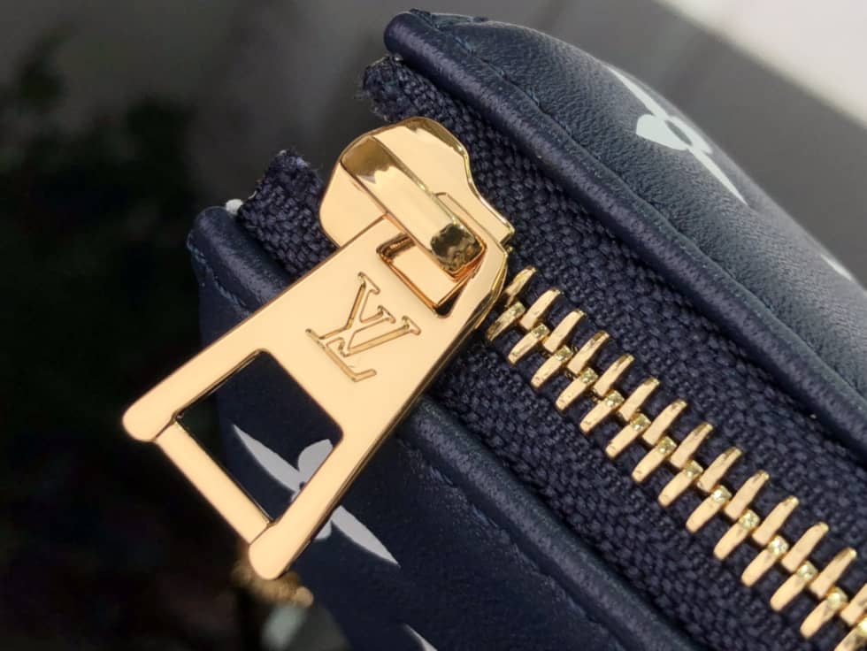 Best Replica L0vis Vvtt0n Monogram Embossed Coussin PM M59398 Replica Shoulder Bag(ColaReps)