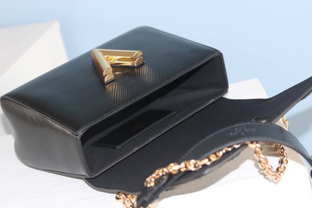 L0vis Vvtt0n Twist Epi Handbag Replica