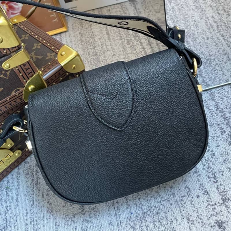 L0vis Vvtt0n Pont 9 Soft PM Replica Bag Black M58727
