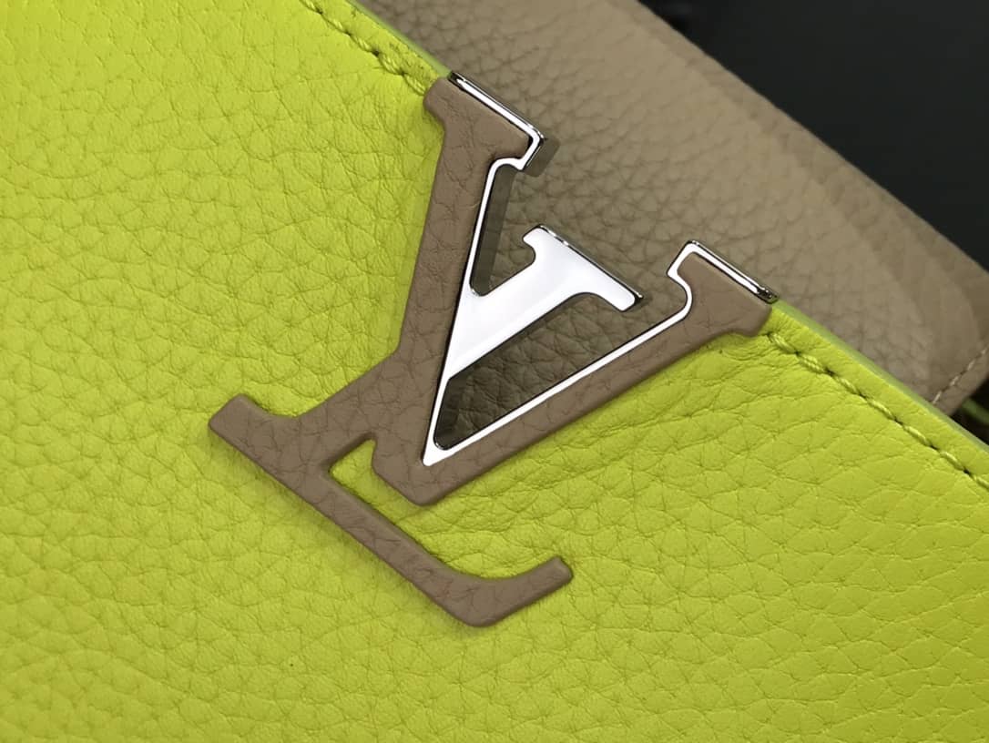 L0vis Vvtt0n Capucines Mini Taurillon Leather Replica Bag Green M57520