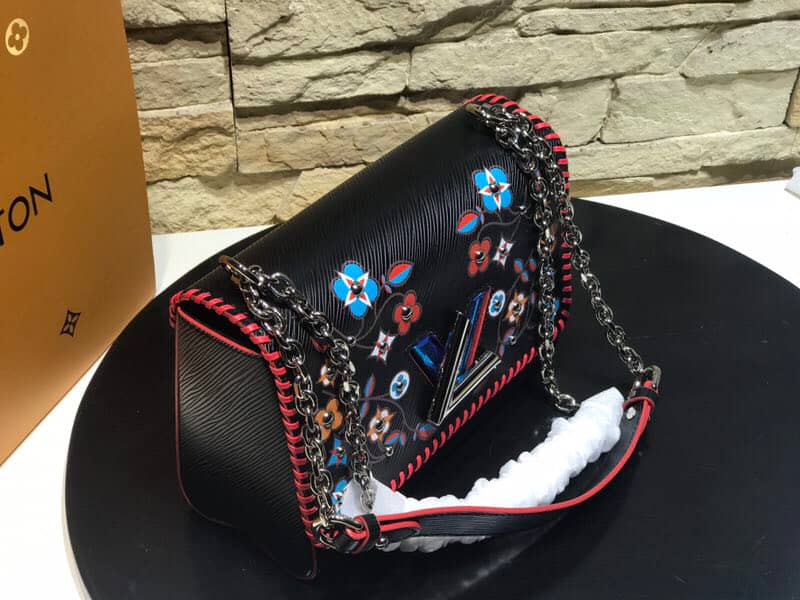 L0vis Vvtt0n Twist MM AAA Fake Leather Chain Shoulder Bag