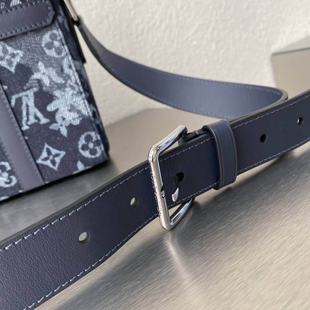 L0vis Vvtt0n Trunk Monogram Messenger Bag Replica Blue M57282