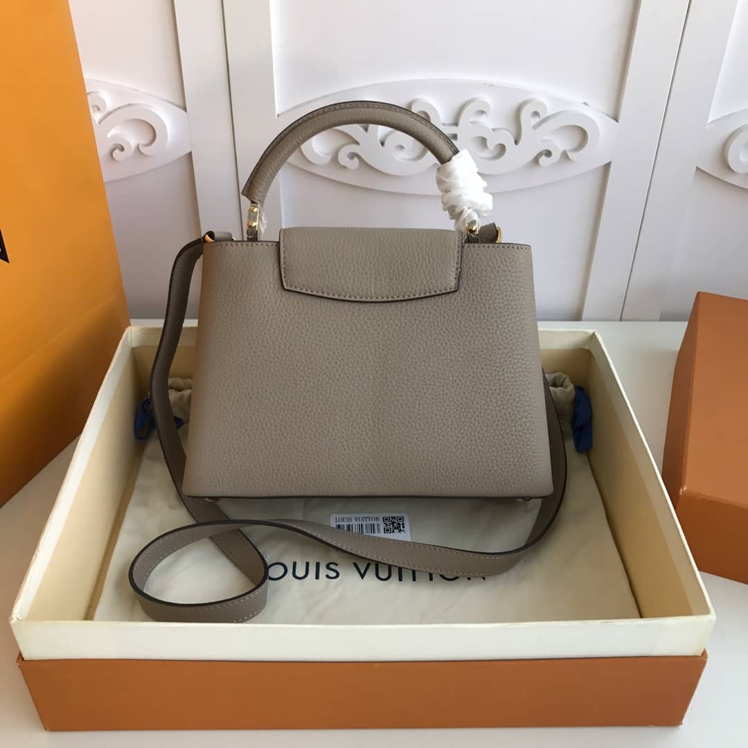 L0vis Vvtt0n Capucines MM Taurillon Leather Tote Replica Gray M94428