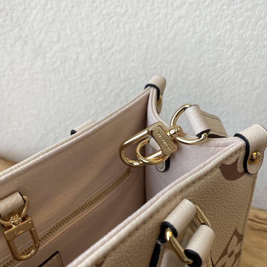 L0vis Vvtt0n Mini Onthego Tote Replica White M45560