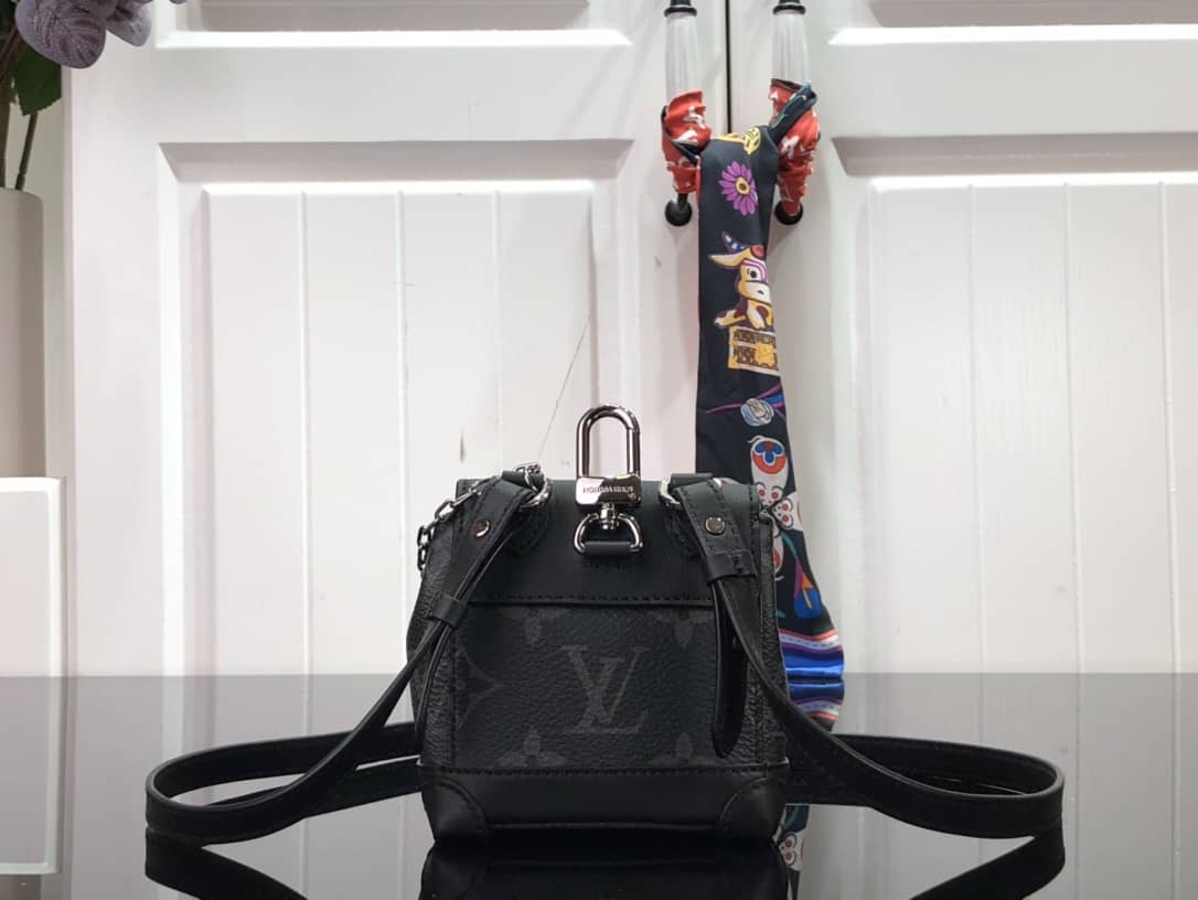 L0vis Vvtt0n Mini Steamer Pouch Replica M00340