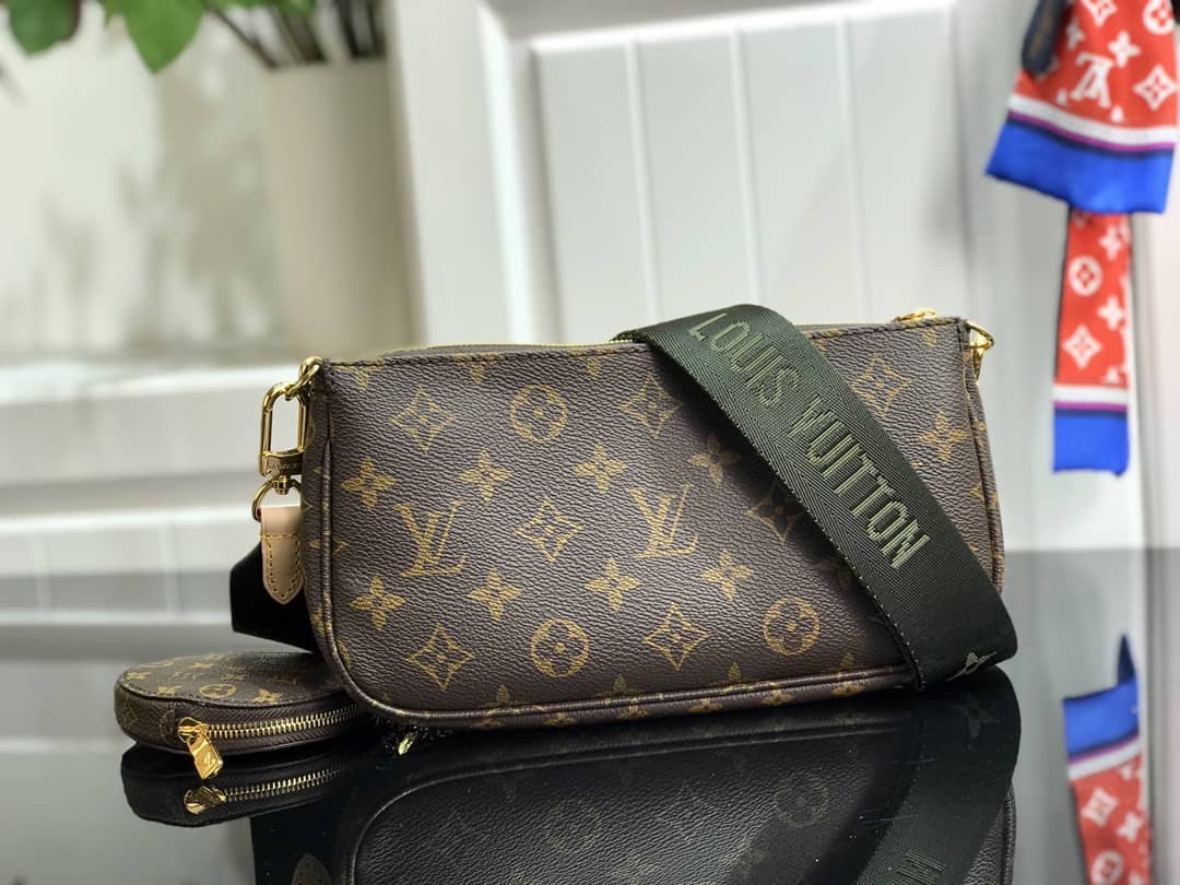 L0vis Vvtt0n Monogram Canvas Multi Pochette Replica Red M44823