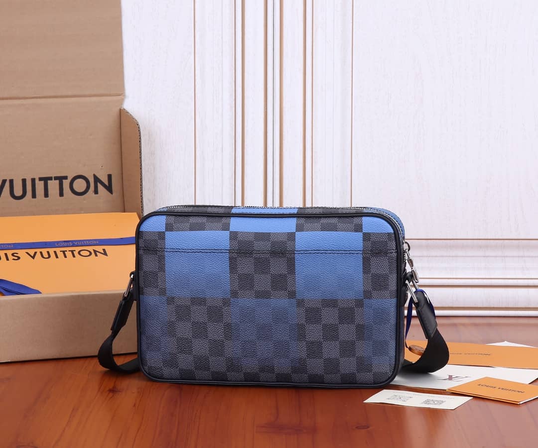 L0vis Vvtt0n Alpha Damier Graphite Giant Messenger Bag Replica Blue N40408