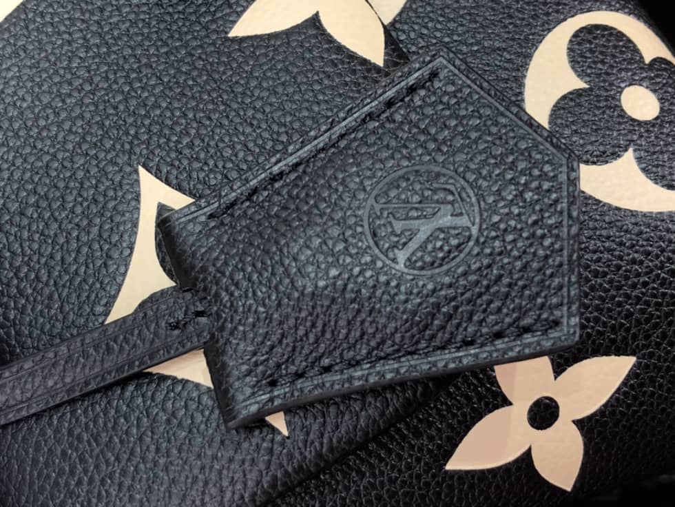 L0vis Vvtt0n Madeleine BB Bicolor Monogram Empreinte Leather M45978 Replica Shoulder Bag