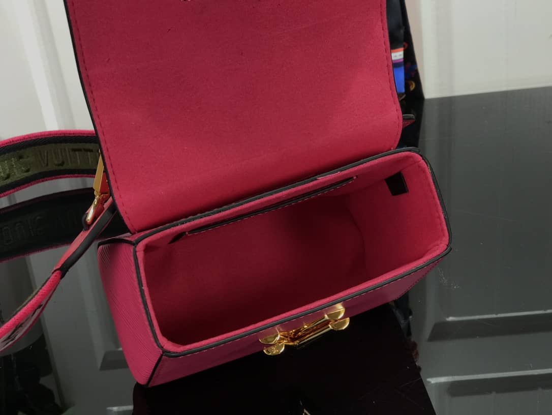 L0vis Vvtt0n Epi leather Twist Mini Replica Handbag M57063