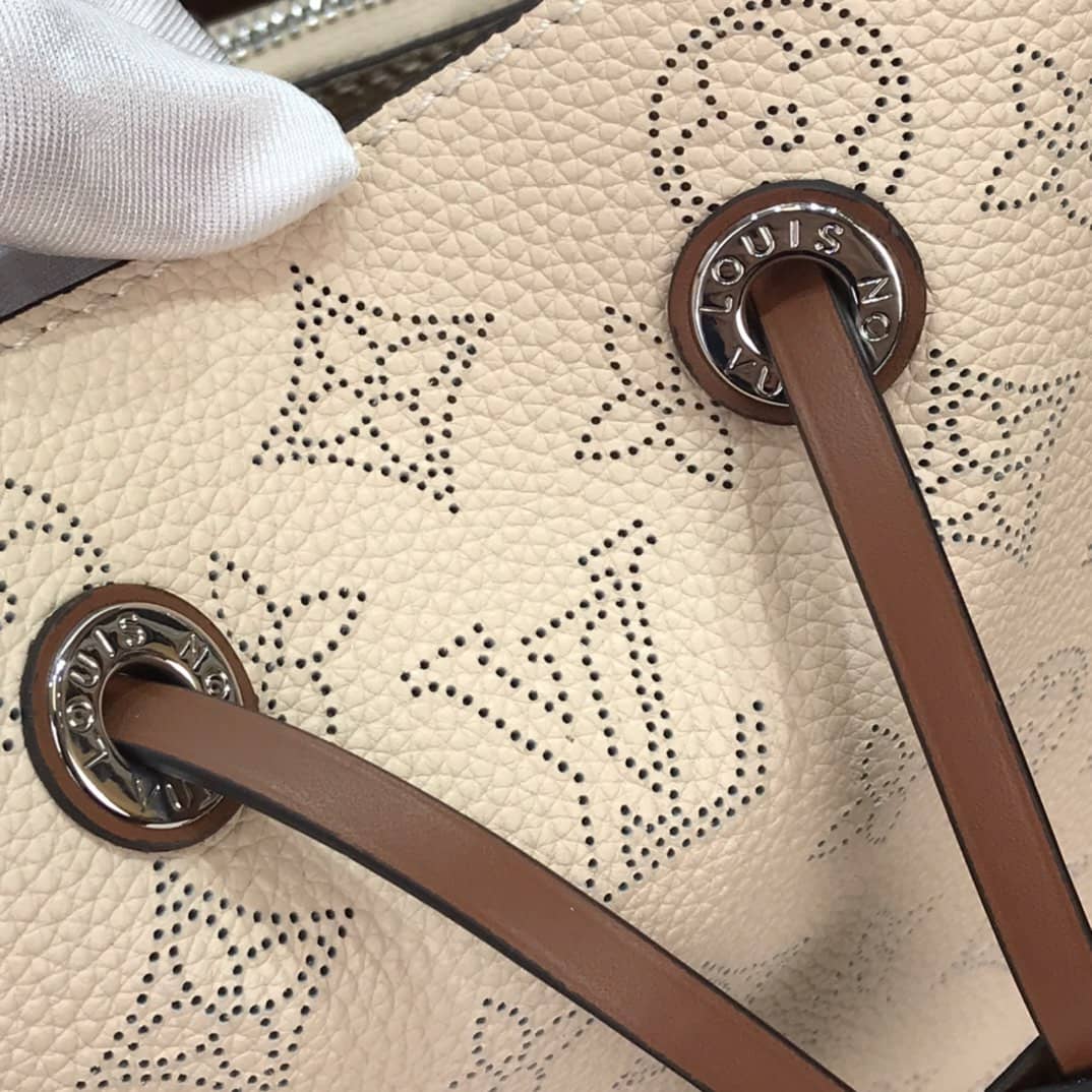 L0vis Vvtt0n Mahina Muria Replica Handbag Beige M55801