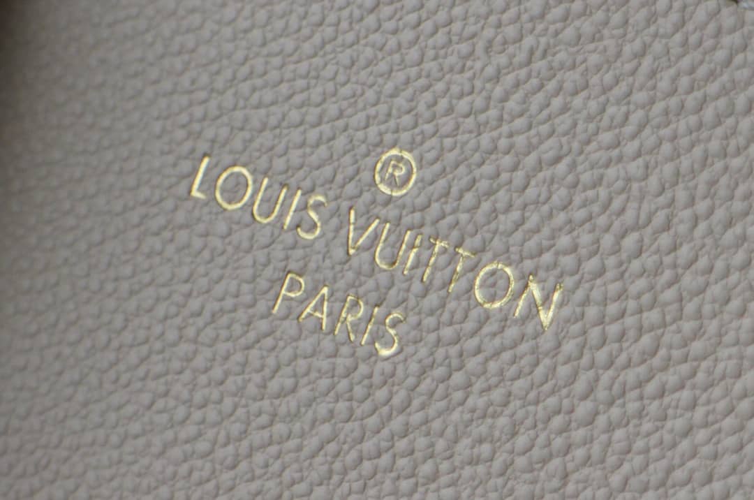 L0vis Vvtt0n Monogram Fold MM 2way Tote Replica White M45409