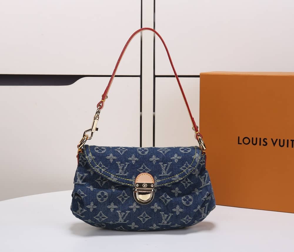 L0vis Vvtt0n Denim Baggy Canvas Single Handle Replica Shoulder Bag M44470