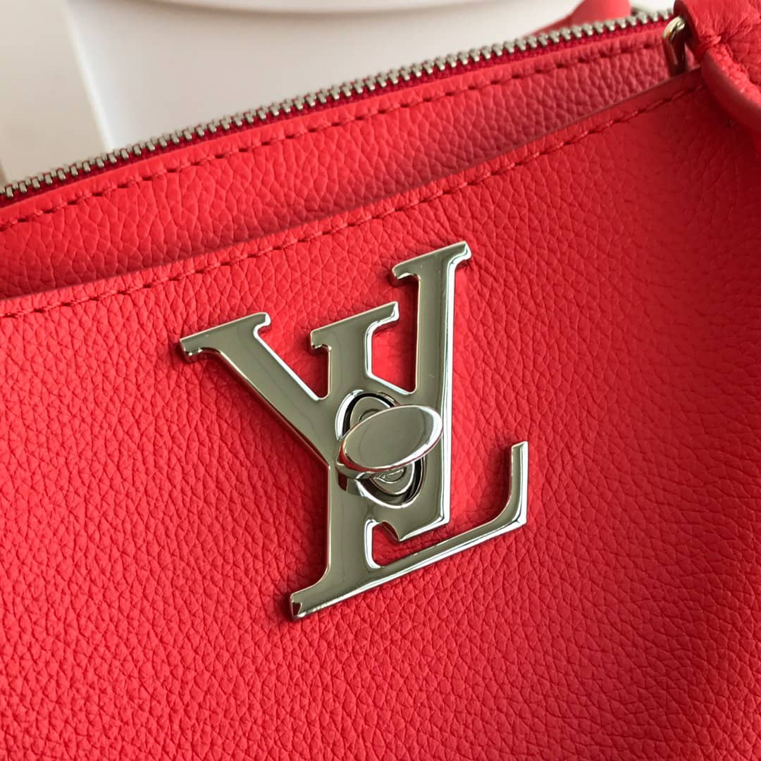 L0vis Vvtt0n Lockmeto Tote Leather Hand Bag Red M54569 Replica