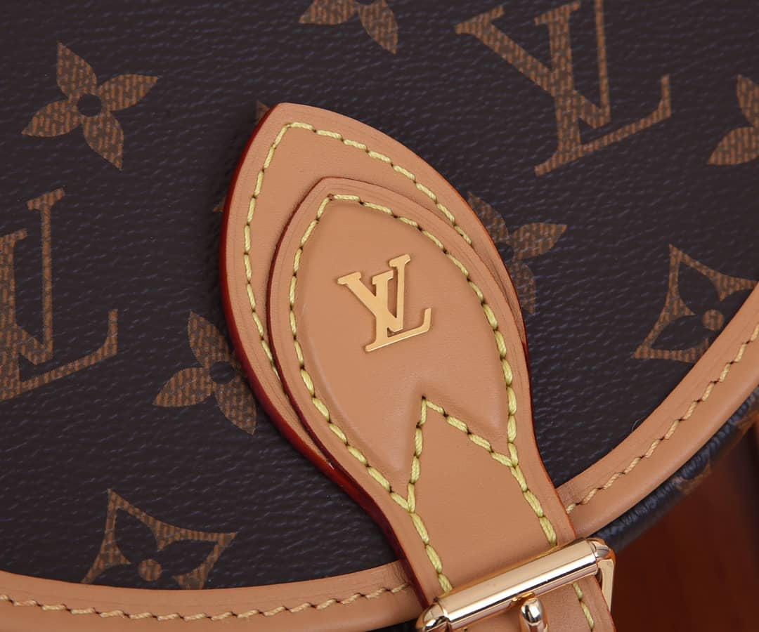 L0vis Vvtt0n Monogram Canvas Tambourin Replica Bag M44860