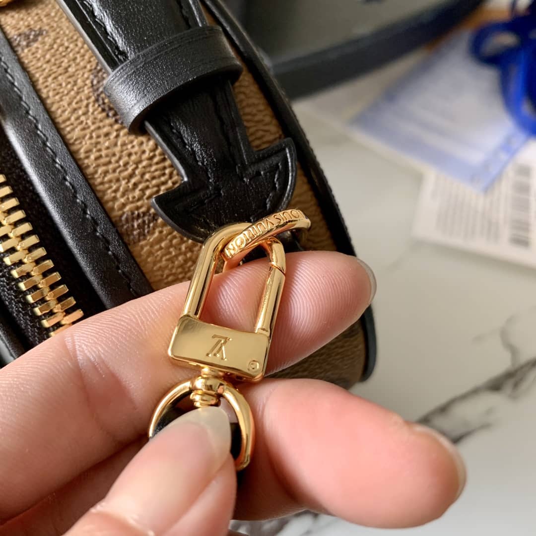 Best Replica L0vis Vvtt0n Monogram Reverse Mini Boite Chapeau Replica Shoulder Bag Yellow M68276(ColaReps)