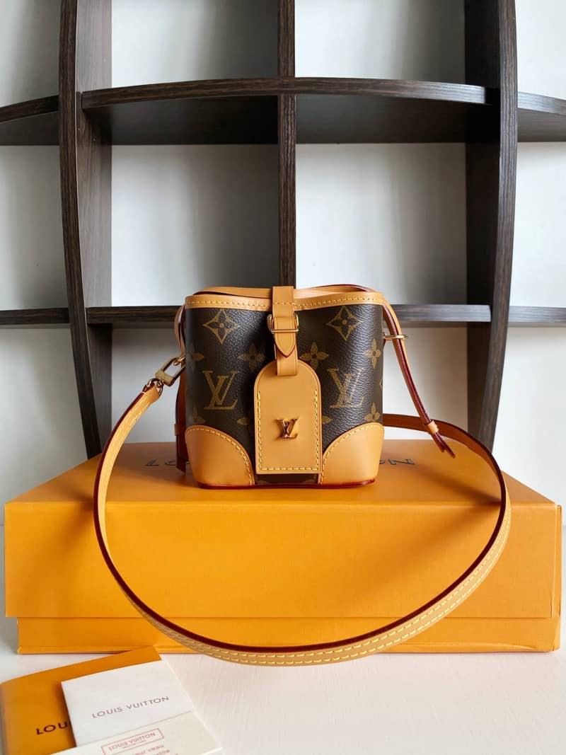L0vis Vvtt0n Monogram Coated Canvas Replica Crossbody Bag Brown M57099
