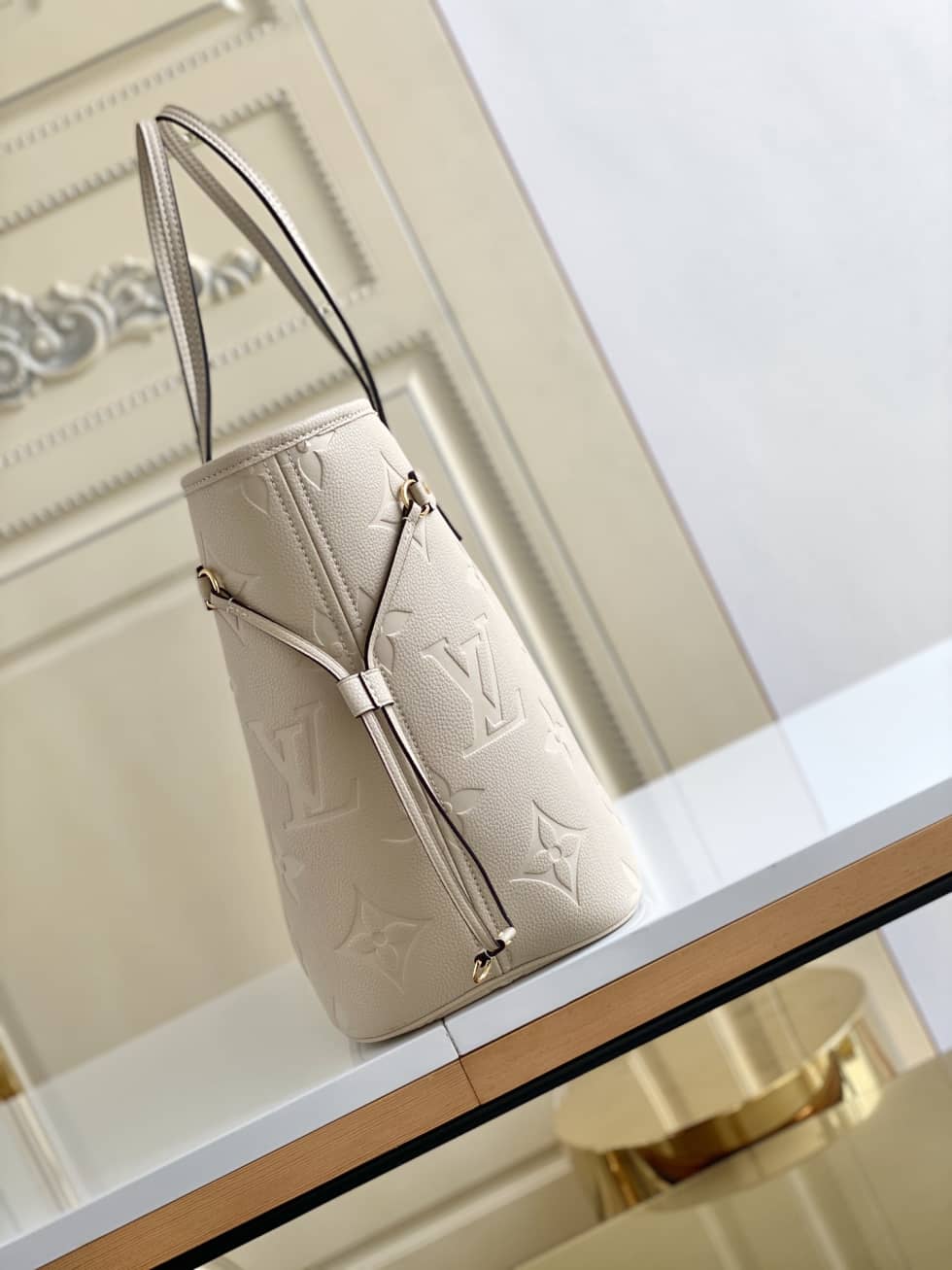 L0vis Vvtt0n Monogram Empreinte Neverfull MM White M45684 Replica Tote