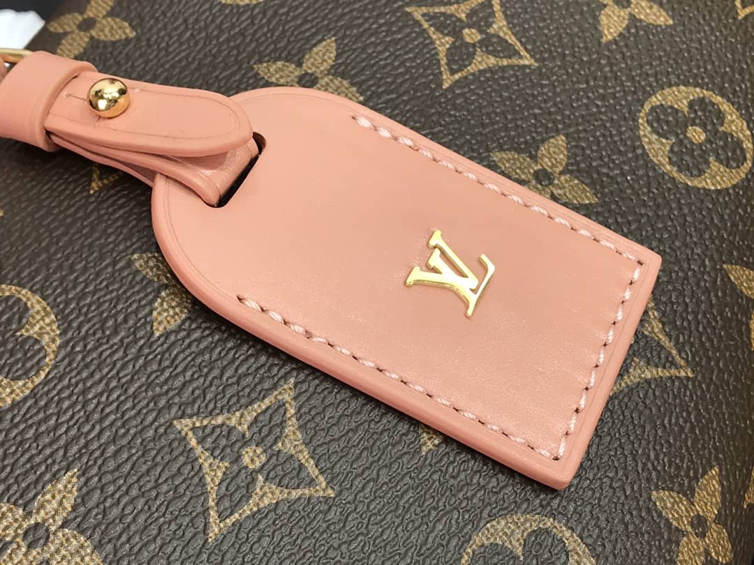 L0vis Vvtt0n Petite Malle Souple Monogram Bag Replica Pink M45571