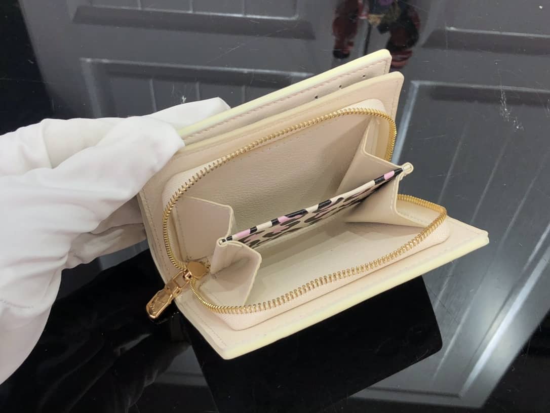 L0vis Vvtt0n Monogram Empreinte Portefeiulle Clear Replica Wallet M80754