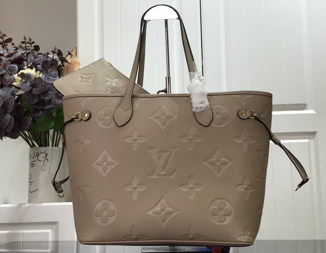 L0vis Vvtt0n Neverfull MM Monogram Empreinte Tourterelle Bag Replica Gray M45686