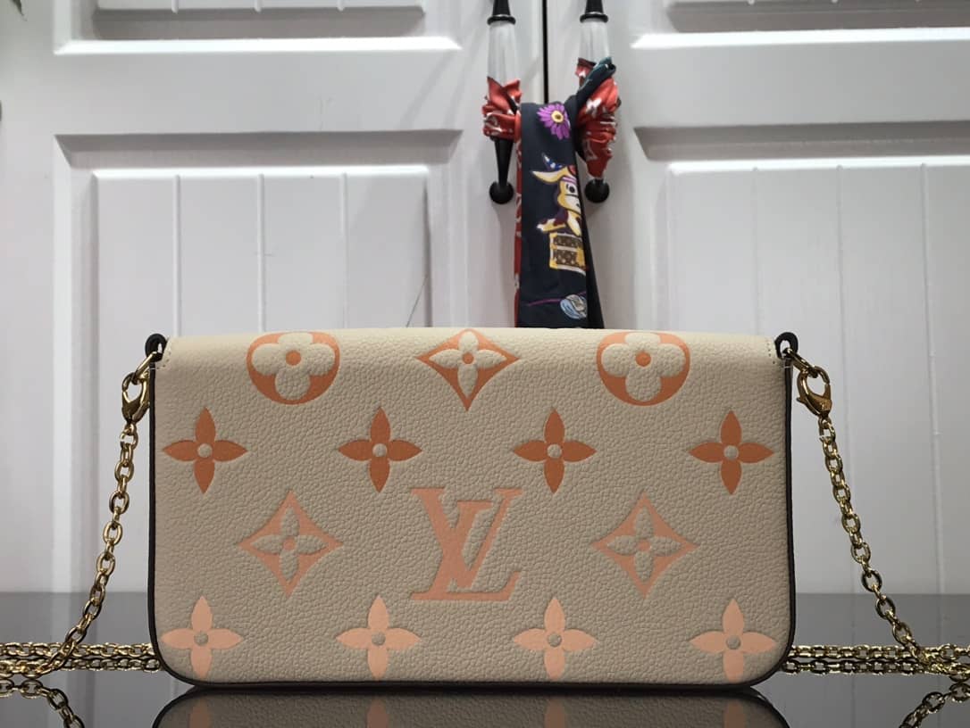 L0vis Vvtt0n Monogram Pochette Felicie Replica Bag Yellow M80498